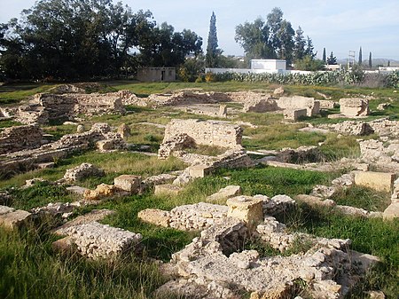 بقايا آثار.