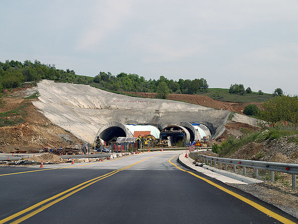 Construction of two-way tunnel on Route E79 in Greece (Completed)