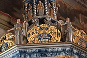 English: Detail of the pulpit in Ulricehamn church, Ulricehamn, Sweden. The pulpit was made in 1717 by Hans Christoffer Datan.