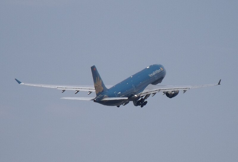 File:Vietnam Airlines Airbus A330-200 VN-A378 Sydney Airport.jpg