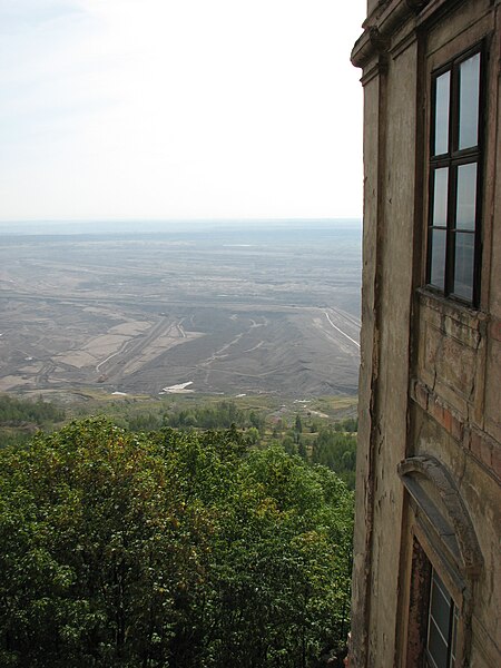 File:View of mines from Jezeri.JPG