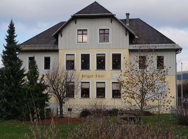 File:Volksschule Gödersdorf - Ljudska šola Diča vas., Villach Land, Kärnten.jpg