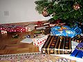 Verpackte Weihnachtsgeschenke, Deutschland (Foto: Beleg Langbogen)