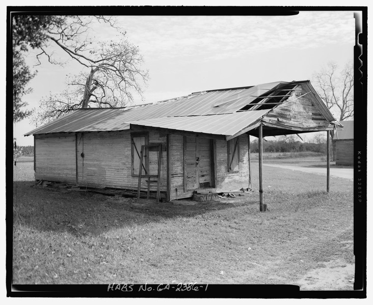 File:West front and north side - Filling Station, State Highway 3-U.S. Highway 19 at Croxton Cross Road, Sumter, Sumter County, GA HABS ga-2386-1.tif