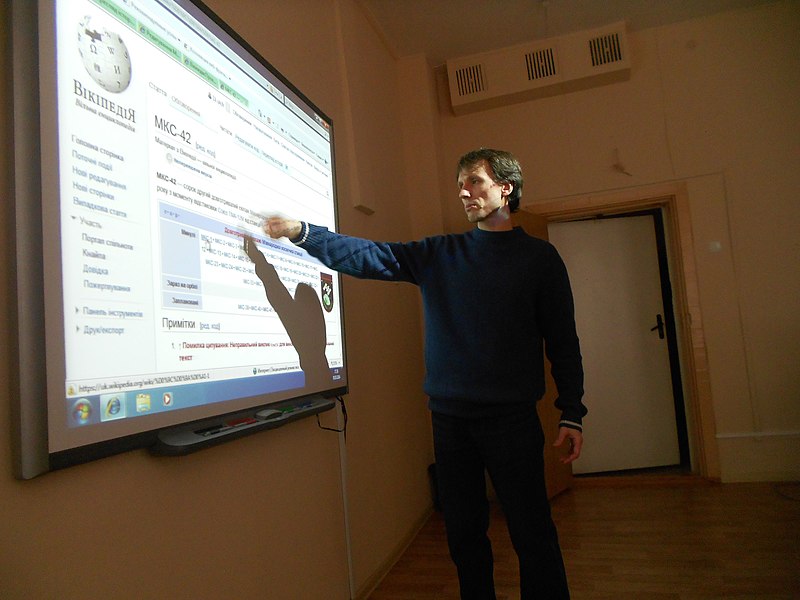 File:Wikipedia Workshop in Chernihiv 2014-03-34.jpg