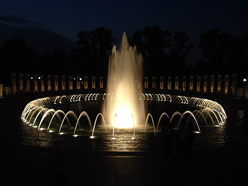 World War II Memorial, Fountain in the evening.