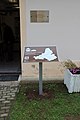 Čeština: Tabule s památkami v Trenčianském kraji umístěná u Holubyho domu v Zemianskem Podhradie.