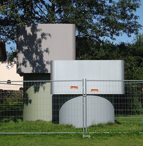 File:Zoetermeer kunstwerk paddenstoelen.jpg