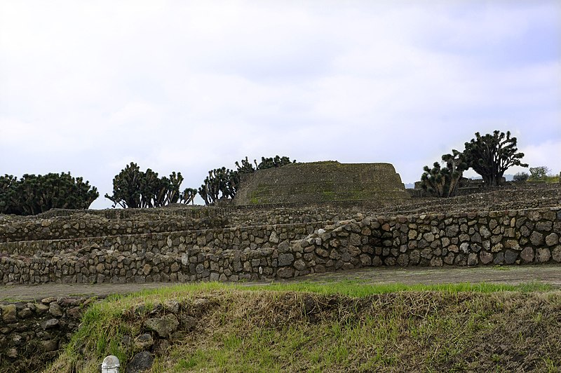 File:Zona Arqueológica de Tecoaque 02.jpg