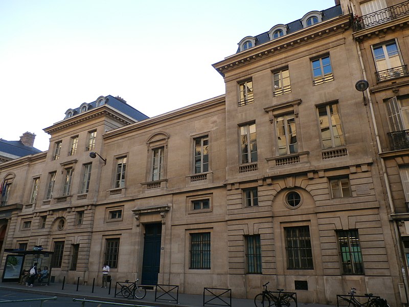 File:École des Ponts ParisTech 01.JPG