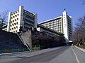 제물포캠퍼스 본관(이전에는 인천전문대학 본관건물이였고 현재 송도캠퍼스로 흡수통합으로 인하여 폐교 및 폐쇄됨)