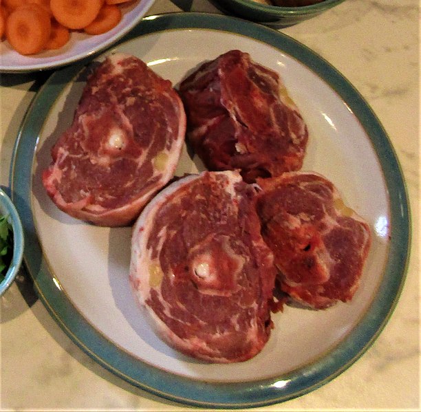 File:-2022-02-08 Sliced neck of lamb, Trimingham, Norfolk.JPG