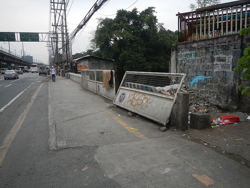 File:09554jfDario Bridges Creeks Maynilad EDSA Muñoz Quezon Cityfvf 03.jpg