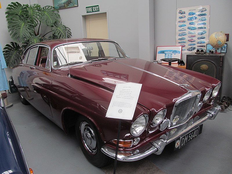 File:1963 Jaguar Mk X (26156398399).jpg