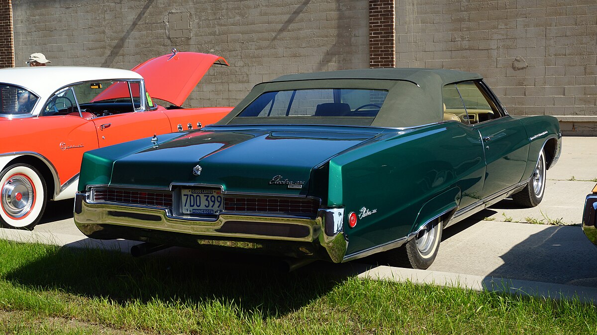 Buick Electra 225