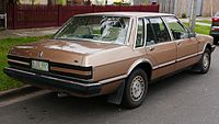 1982 Ford LTD (FC) sedan (2015-05-29) 03.jpg