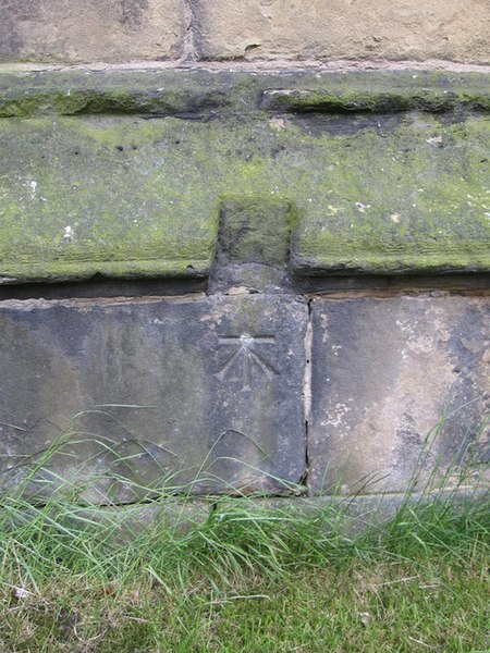 File:1 GL Bench mark on St Giles tower - geograph.org.uk - 1464581.jpg