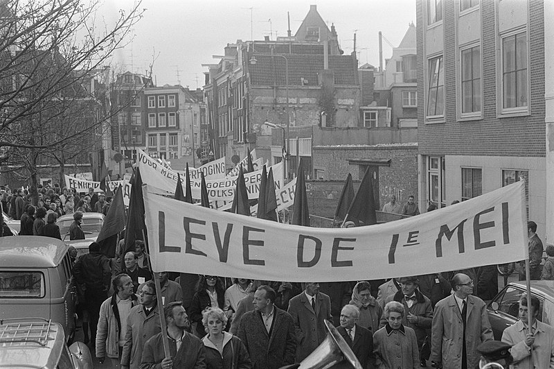 File:1 Mei demonstratie van CPN, Bestanddeelnr 923-4892.jpg