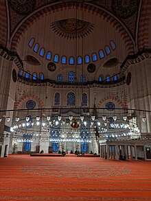 2020 Suleymaniye mosque, prayer hall, waiting for Maghrib 04.jpg