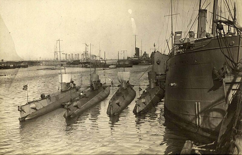 AG class submarines and submarine tender Oland.jpg