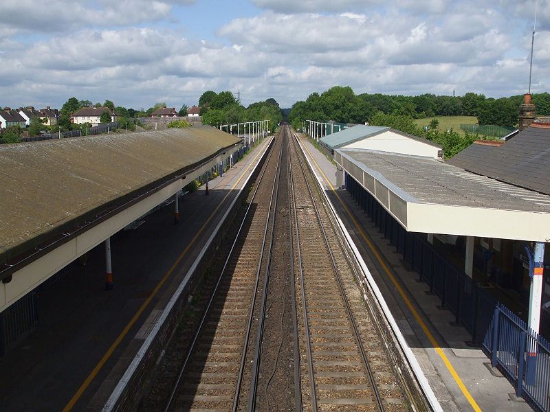 File:Addlestone station high westbound.JPG