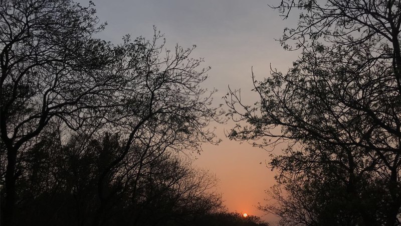 File:African sunrise ❤️.jpg