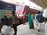 Dadar Ajmer Express at the Dadar Midtown Terminus on Western line side