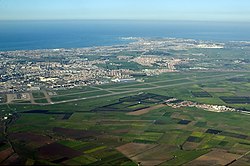 Pogled na Alžirski zaljev (Bordj El Bahri leži u desnom uglu)