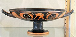Hiskhyloksen tekemä ja Feidippoksen maalaama silmämalja, n. 540–515 eaa.