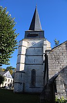 Le clocher accolé à l'église restauré en 2013.