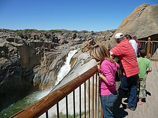 The waterfall from the viewing platform