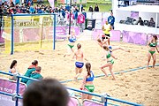 Deutsch: Beachhandball bei den Olympischen Jugendspielen 2018; Tag 6, 12. Oktober 2018; Mädchen, Hauptrundenspiel – Ungarn-Niederlande 2:1 English: Beach handball at the 2018 Summer Youth Olympics at 12 October 2018 – Girls Main Round – Hungary-Netherlands 2:1