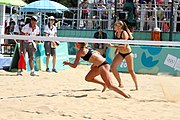 Deutsch: Beachvolleyball bei den Olympischen Jugendspielen 2018; Tag 11, 17. Oktober 2018; Jungen, Spiel um Platz 3 – USA (Devon Newberry/Lindsey Sparks)-Norwegen (Emilie Olimstad/Frida Berntsen) 1:2 (21–1/13–21/9–15) English: Beach volleyball at the 2018 Summer Youth Olympics at 17 October 2018 – Bronze Medal Match – USA (Devon Newberry/Lindsey Sparks)-Norway (Emilie Olimstad/Frida Berntsen) 1:2 (21–1/13–21/9–15)