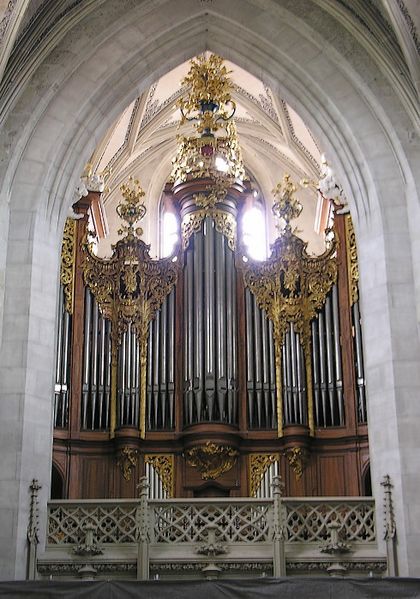 File:Berne cathédrale grand orgue Suisse.jpg