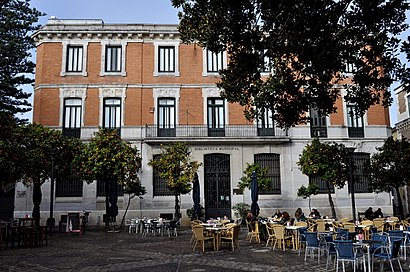 Cómo llegar a Biblioteca Municipal Central en transporte público - Sobre el lugar