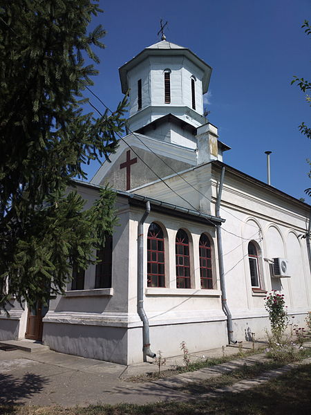 File:Biserica din Spantov 04.jpg
