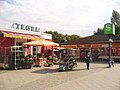 Blumenhandlung beim S-Tegel (Flower Shop by Tegel S-Bahn Station) - geo.hlipp.de - 28784.jpg