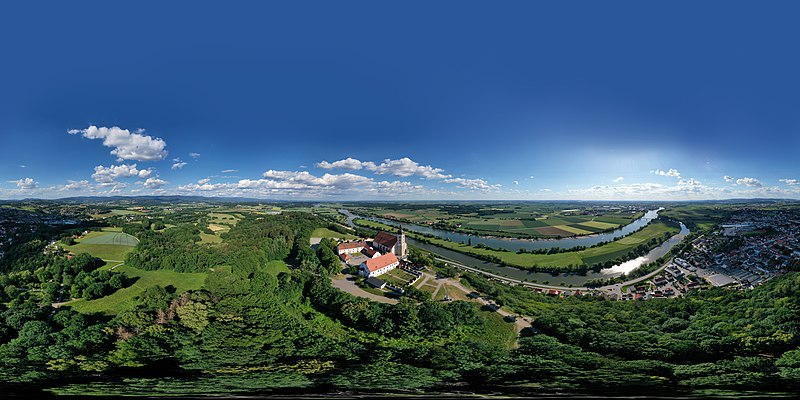 File:Bogenberg Panorama 01.jpg