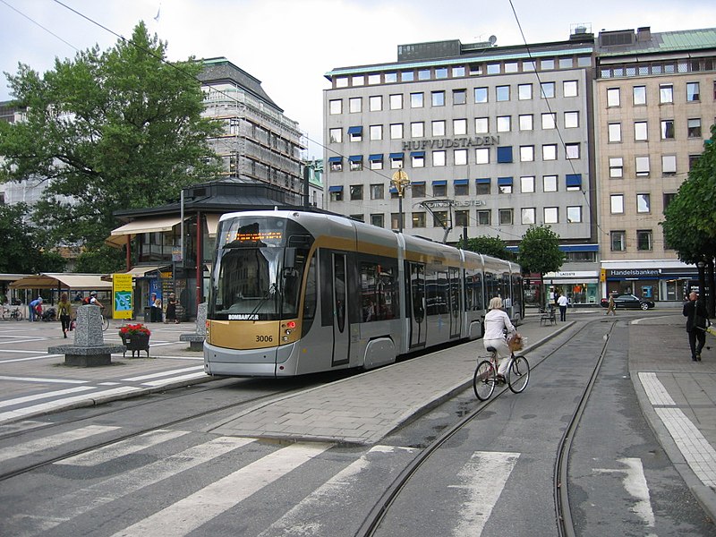 File:Bombardier Flexity Outlook Stockholm 2006-08-15.jpg