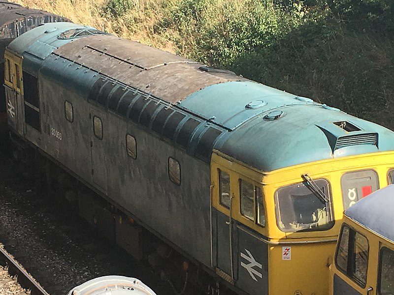 File:British Rail Class 33 'Crompton' 33053 D6571.jpg