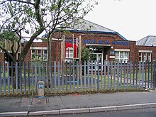 Bryn Deva Primary School (2006) Bryn Deva Primary School - geograph.org.uk - 222576.jpg