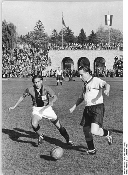 File:Bundesarchiv Bild 183-21760-0489, Rotation Dresden - Turbine Erfurt 0-1.jpg