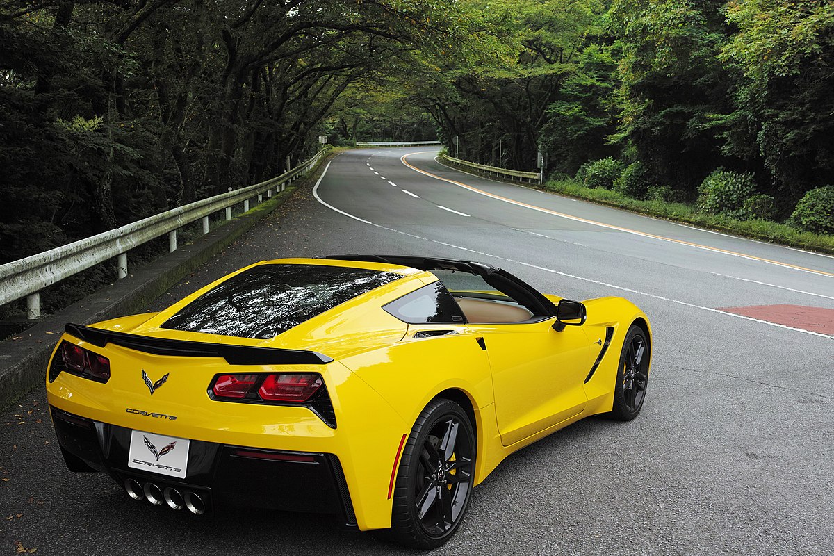 ファイル:C7 Corvette Stingray Z51 2014 Rear view.jpg - Wikipedia