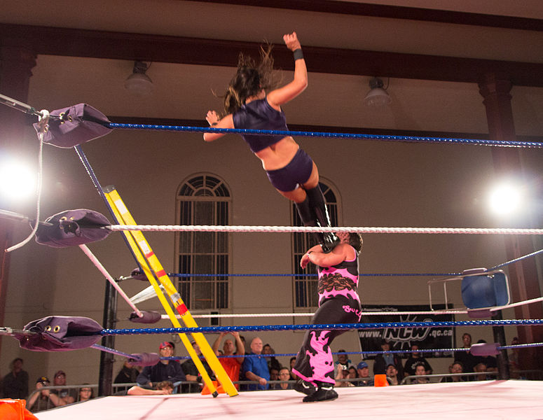 File:Cheerleader Melissa missile dropkick.jpg