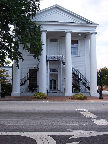 Historic Town Hall in downtown Cheraw