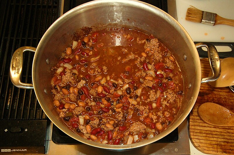 File:Chili cooking.jpg