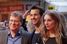 Кристоф Хоххойслер (слева) на премьере фильма «Ложь победителей» (2015)