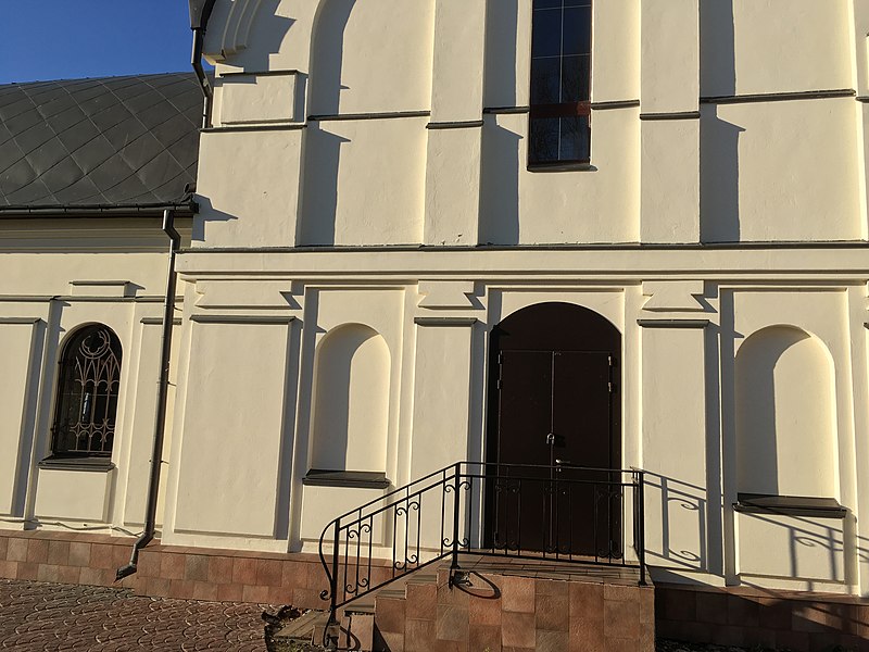 File:Church of the Theotokos of Tikhvin, Troitsk - 3488.jpg