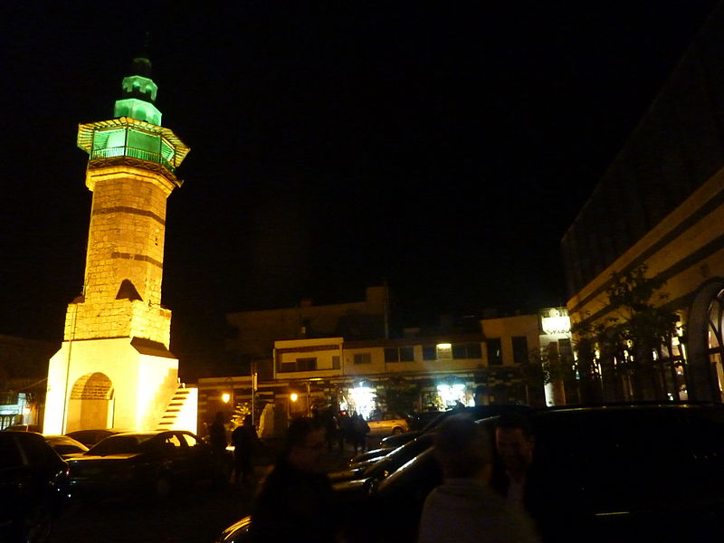 File:Damascus straight street at night.jpg