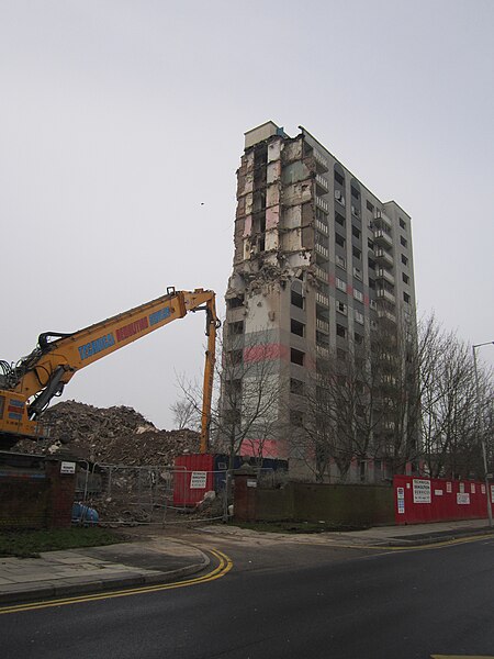 File:Demolition of Flambards, Woodchurch (6).JPG